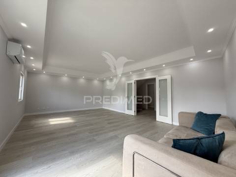 Moradia nova na charmosa vila de estombar