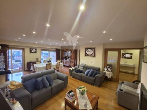 T3 canidelo agende a sua visita...