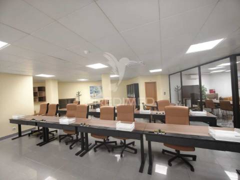 Espaço para escritórios comerciais