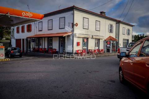 Trespasse – posto de combustível com múltiplas fontes de rendimento nas lajes do pico