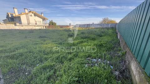 Terreno para construção à venda no tapadão