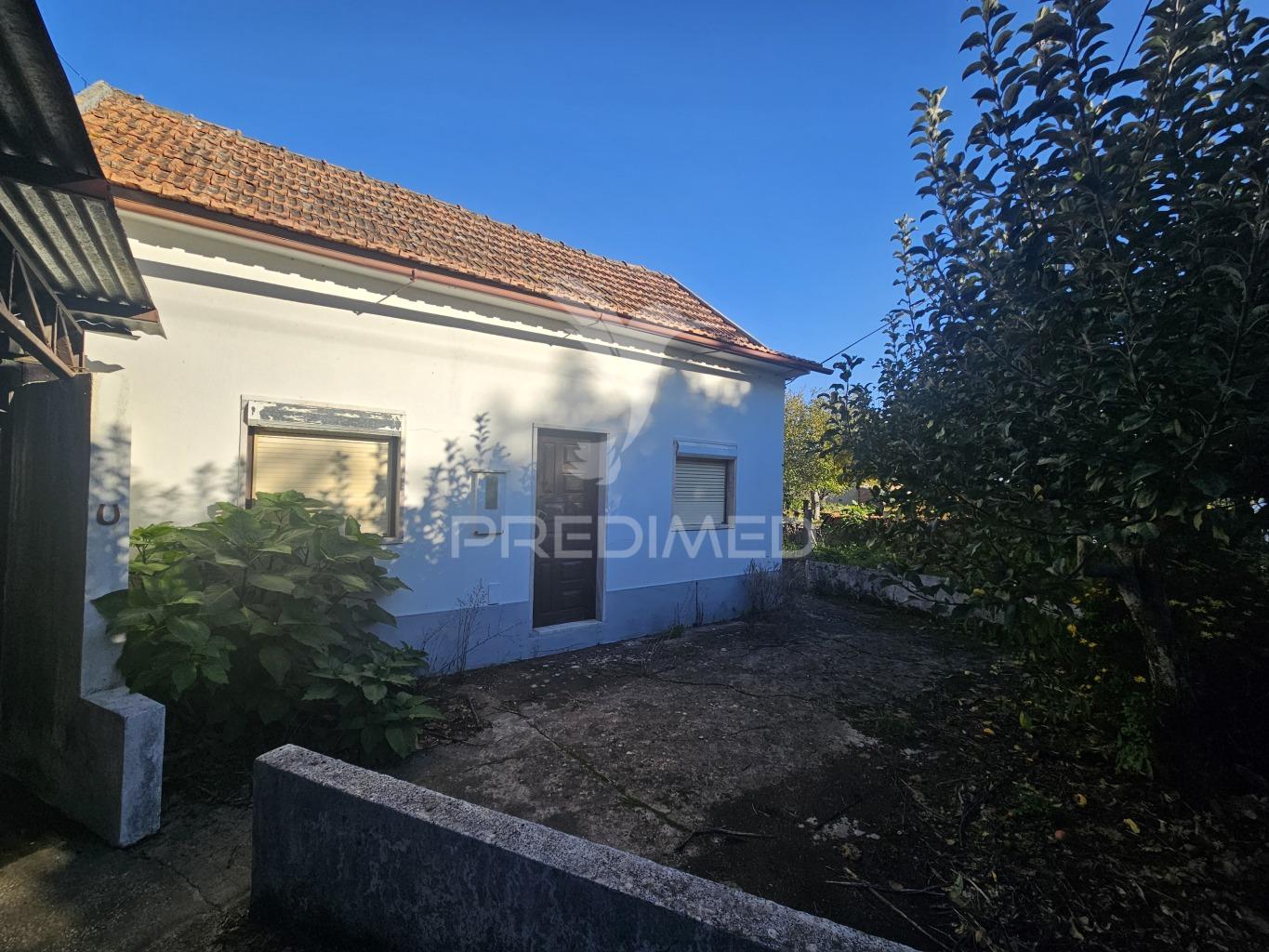 Oportunidade única – moradia no campo com terreno, poço e ruína independe