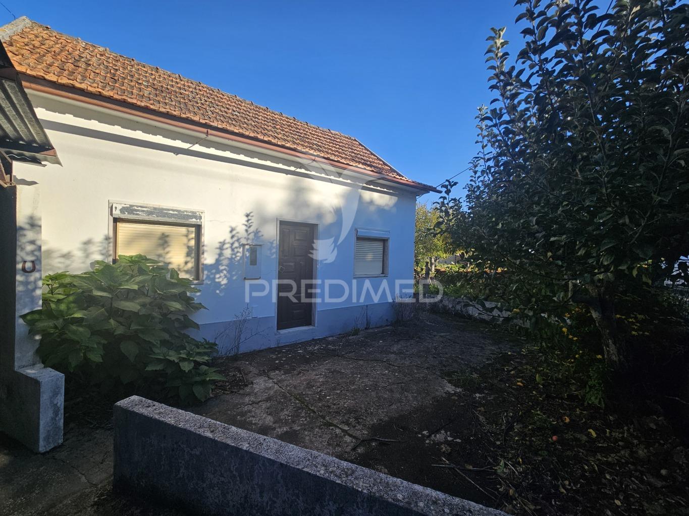 Oportunidade única – moradia no campo com terreno, poço e ruína independe