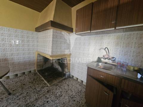 Oportunidade única – moradia no campo com terreno, poço e ruína independe