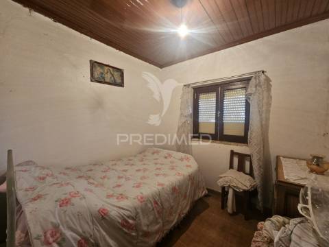 Oportunidade única – moradia no campo com terreno, poço e ruína independe