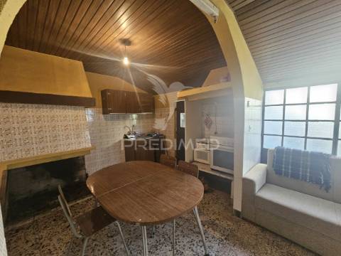 Oportunidade única – moradia no campo com terreno, poço e ruína independe