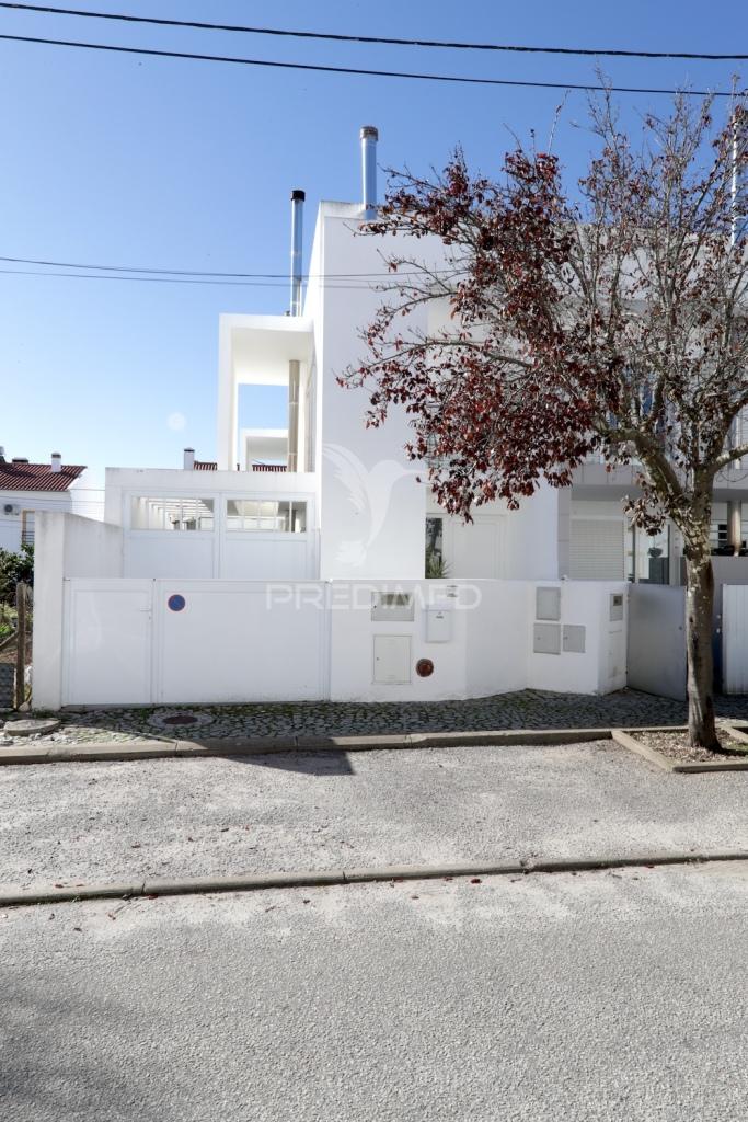 Moradia t3 com piscina, em évora