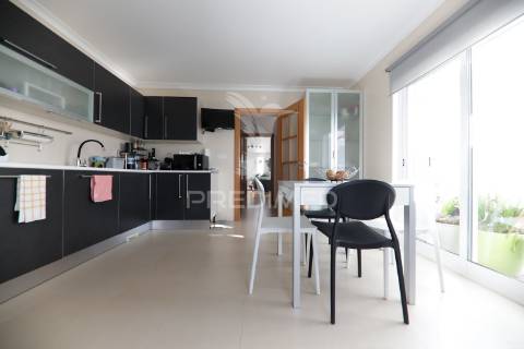 Moradia t3 com piscina, em évora