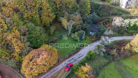 Moradia t1 em ruína em ribeira de pena