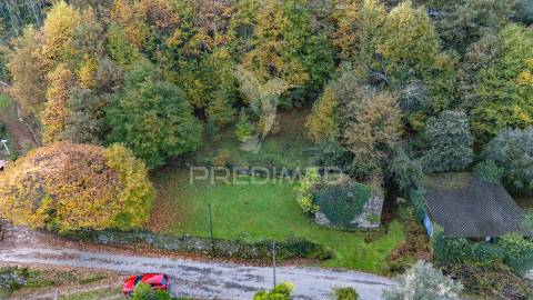 Moradia t1 em ruína em ribeira de pena