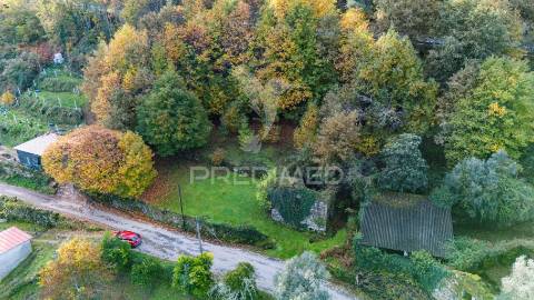 Moradia t1 em ruína em ribeira de pena