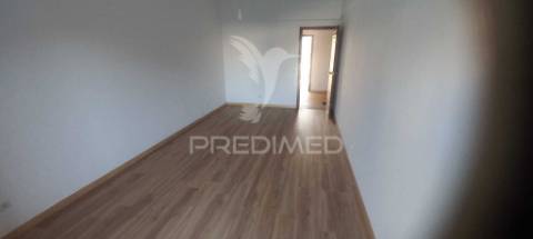 Vende se t2 setúbal / bonfim 280000€