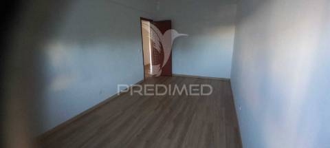 Vende se t2 setúbal / bonfim 280000€