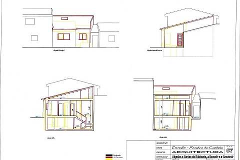 Casa antiga, para reconstrução, com projeto aprovado