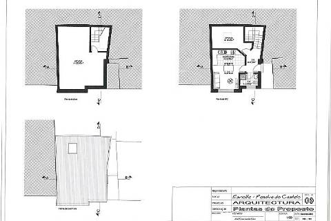Casa antiga, para reconstrução, com projeto aprovado