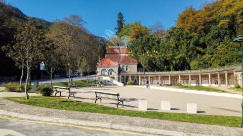 Apartamento t2 como novo no centro da vila do gerês, braga portugal