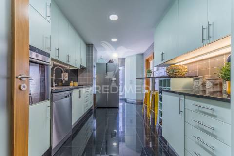 Apartamento t4 - centro da maia, junto ao metro