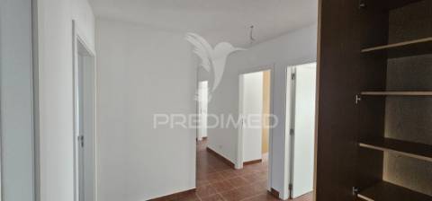 Apartamento t3 arrendamento - vistas do sul