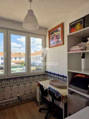 Moradia t4 remodelada, porto covo.