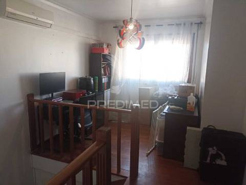 Moradia t5 em rio tinto - gondomar