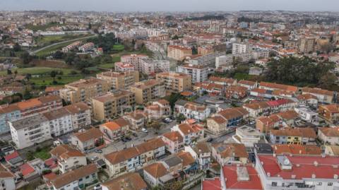 Moradia t5 em rio tinto - gondomar