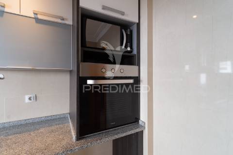 Apartamento t2 - 1.º andar em alhos vedros - moita