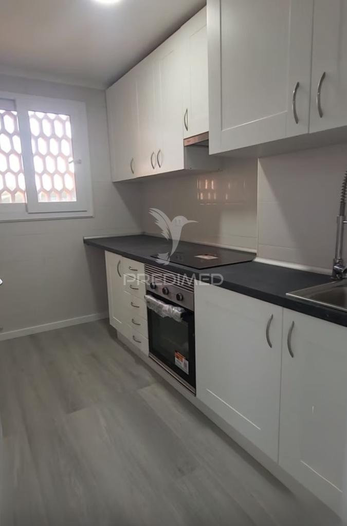 Apartamento t2 renovado – pontinha