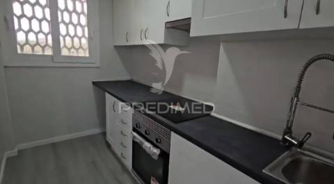 Apartamento t2 renovado – pontinha