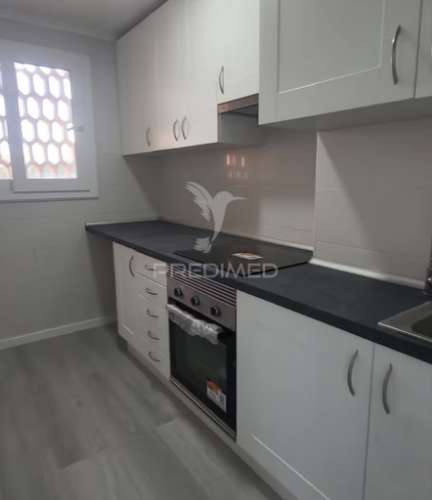 Apartamento t2 renovado – pontinha