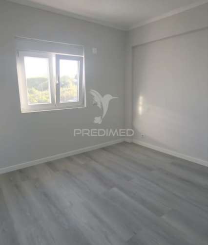 Apartamento t2 renovado – pontinha