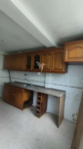 Em remodelação, apartamento t2, benfica, lisboa.