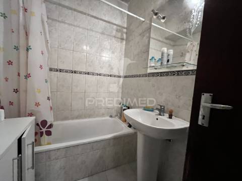 Apartamento t1+1 no res chao em olhao