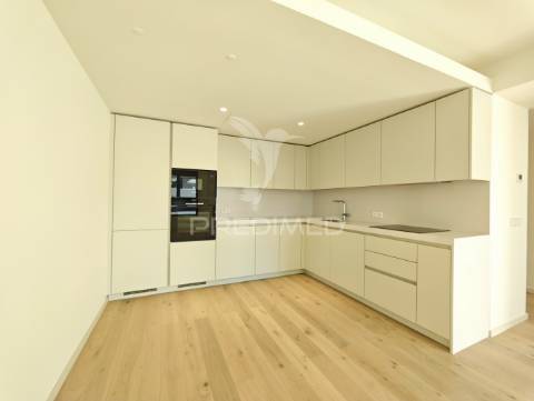 Apartamento t3 novo em parque das nações