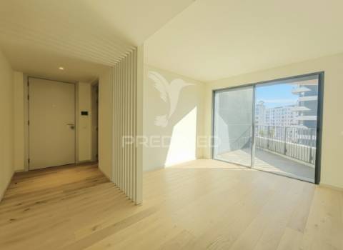 Apartamento t3 novo em parque das nações