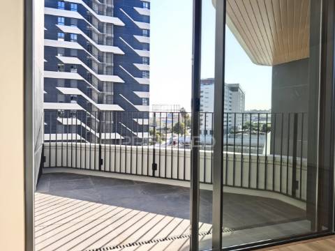 Apartamento t3 novo em parque das nações