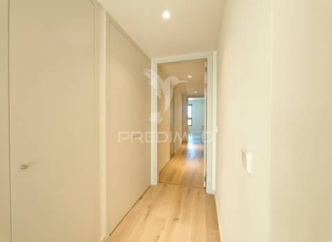 Apartamento t3 novo em parque das nações