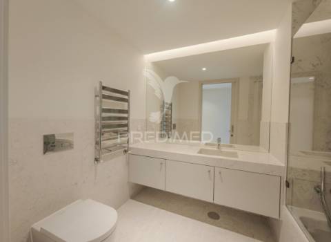 Apartamento t3 novo em parque das nações