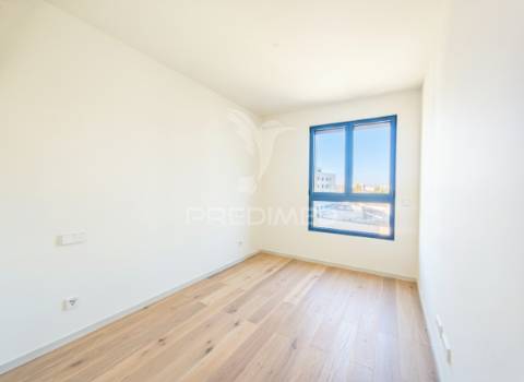 Apartamento t3 novo em parque das nações