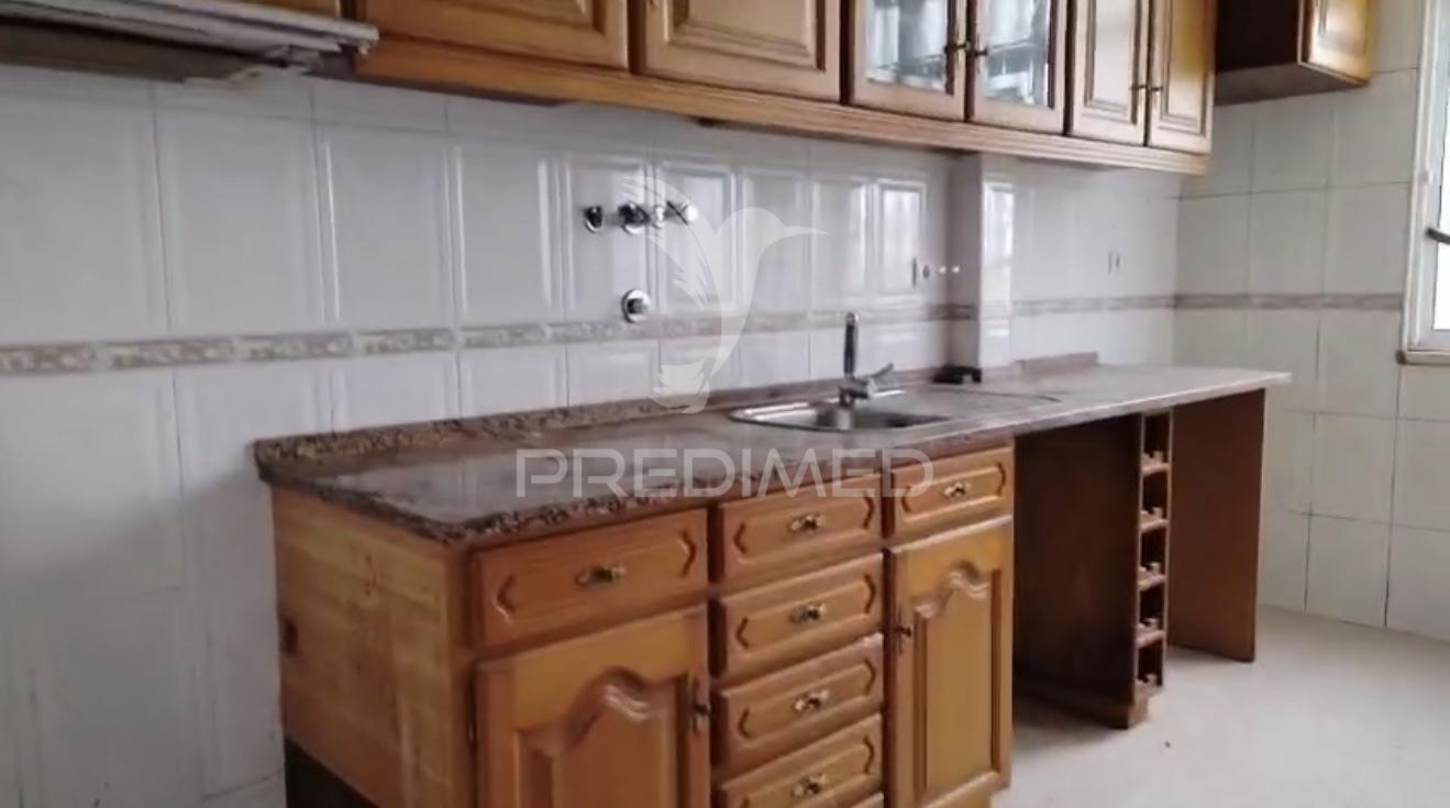 Oportunidade única! t2 luminoso e central em benfica