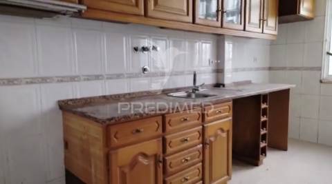 Oportunidade única! t2 luminoso e central em benfica