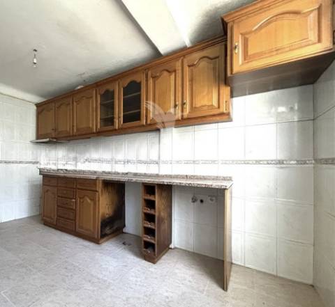 Oportunidade única! t2 luminoso e central em benfica