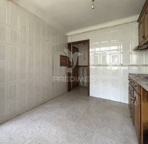 Oportunidade única! t2 luminoso e central em benfica