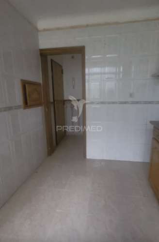 Oportunidade única! t2 luminoso e central em benfica