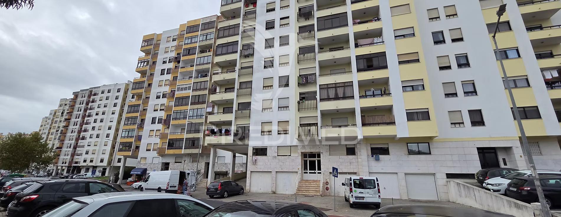 Apartamento com elevador