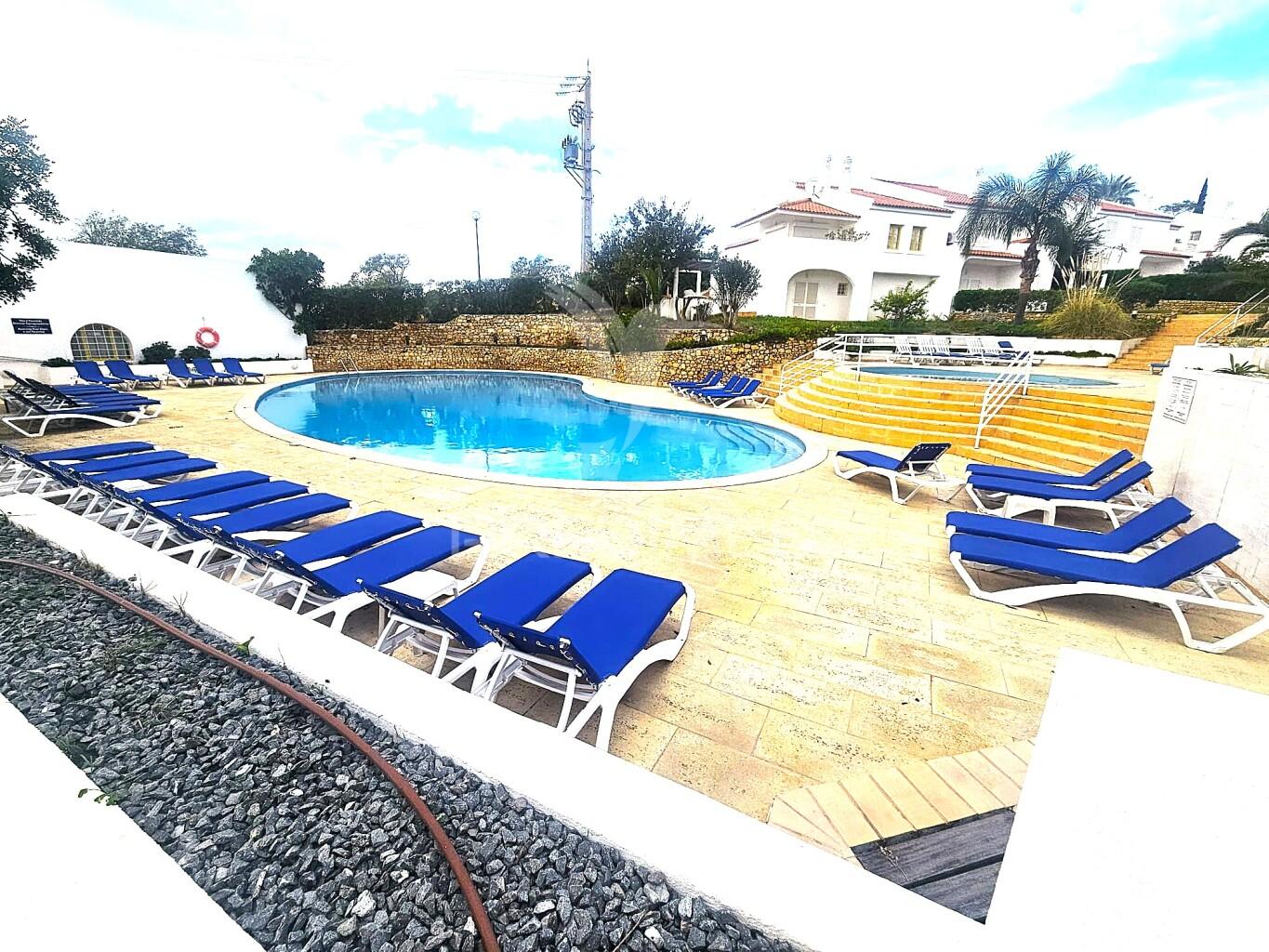 Excelente moradia t2 em condominio privado - salgados