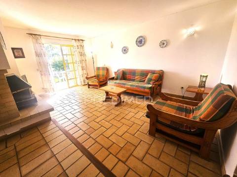 Excelente moradia t2 em condominio privado - salgados