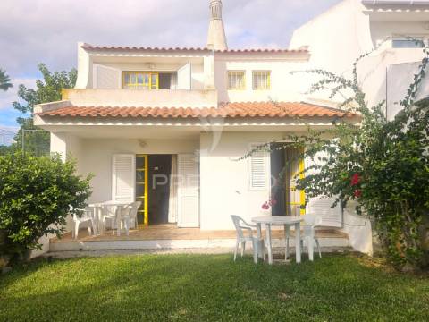 Excelente moradia t2 em condominio privado - salgados