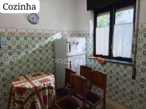 Moradia t3 para remodelar guia albufeira