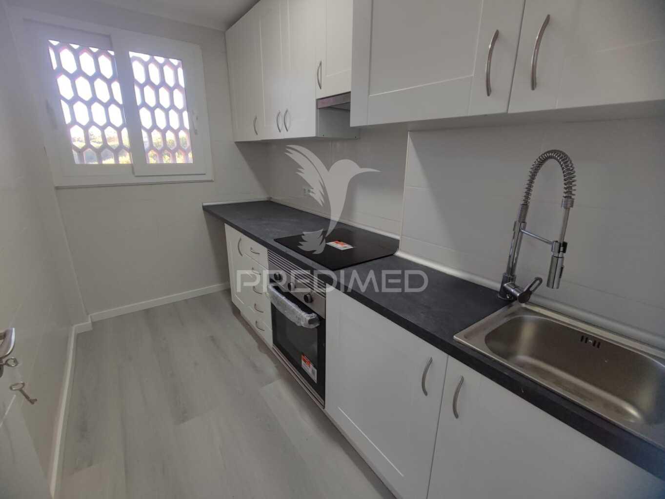 Apartamento t2 completamente remodelado, pontinha, odivelas.