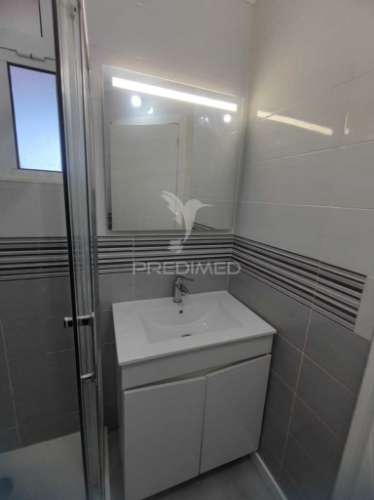 Apartamento t2 completamente remodelado, pontinha, odivelas.